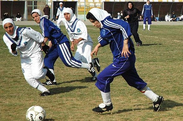 اهواز میزبان مسابقات سه‌جانبه فوتبال بانوان