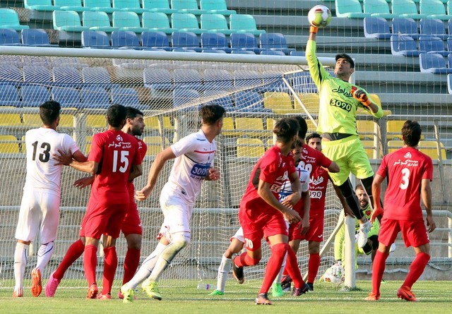 نماهایی از دیدار پرسپولیس تهران - کارون خرمشهر