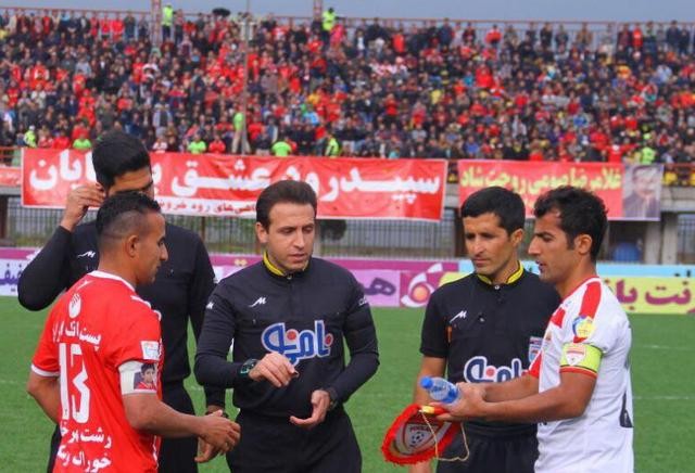 نماهایی از بازی سپیدرود رشت و فولاد خوزستان