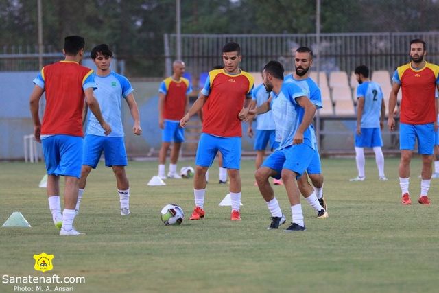 نماهایی از تمرین نفت قبل از دربی خوزستان