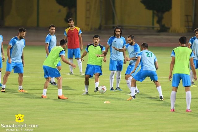 تصاویری از تمرین نفت برای مصاف با پرسپولیس