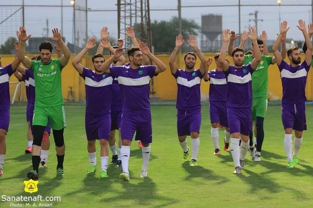 نماهایی از تمرین نفت آبادان برای مصاف با تراکتورسازی