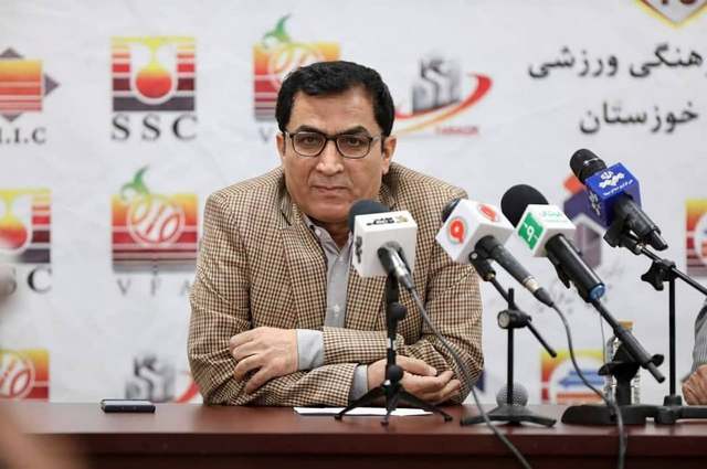 تصاویری از نشست خبری مدیرعامل و سرمربی فولاد